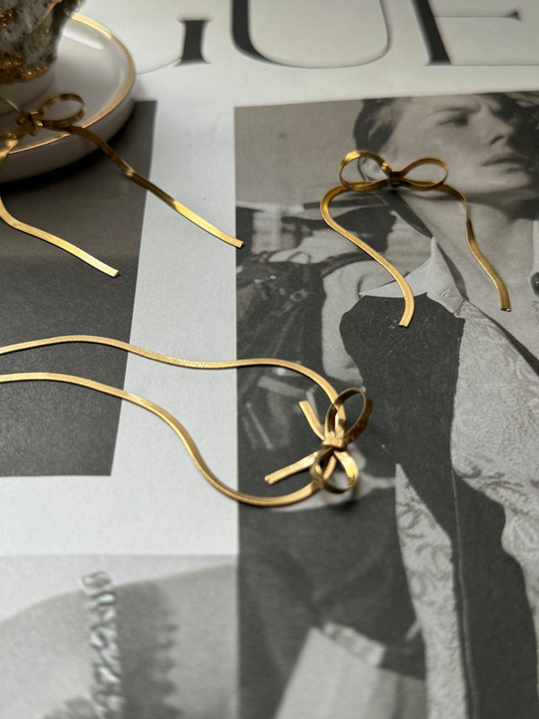 Luxurious Bow Knot long Earrings & Necklace Set