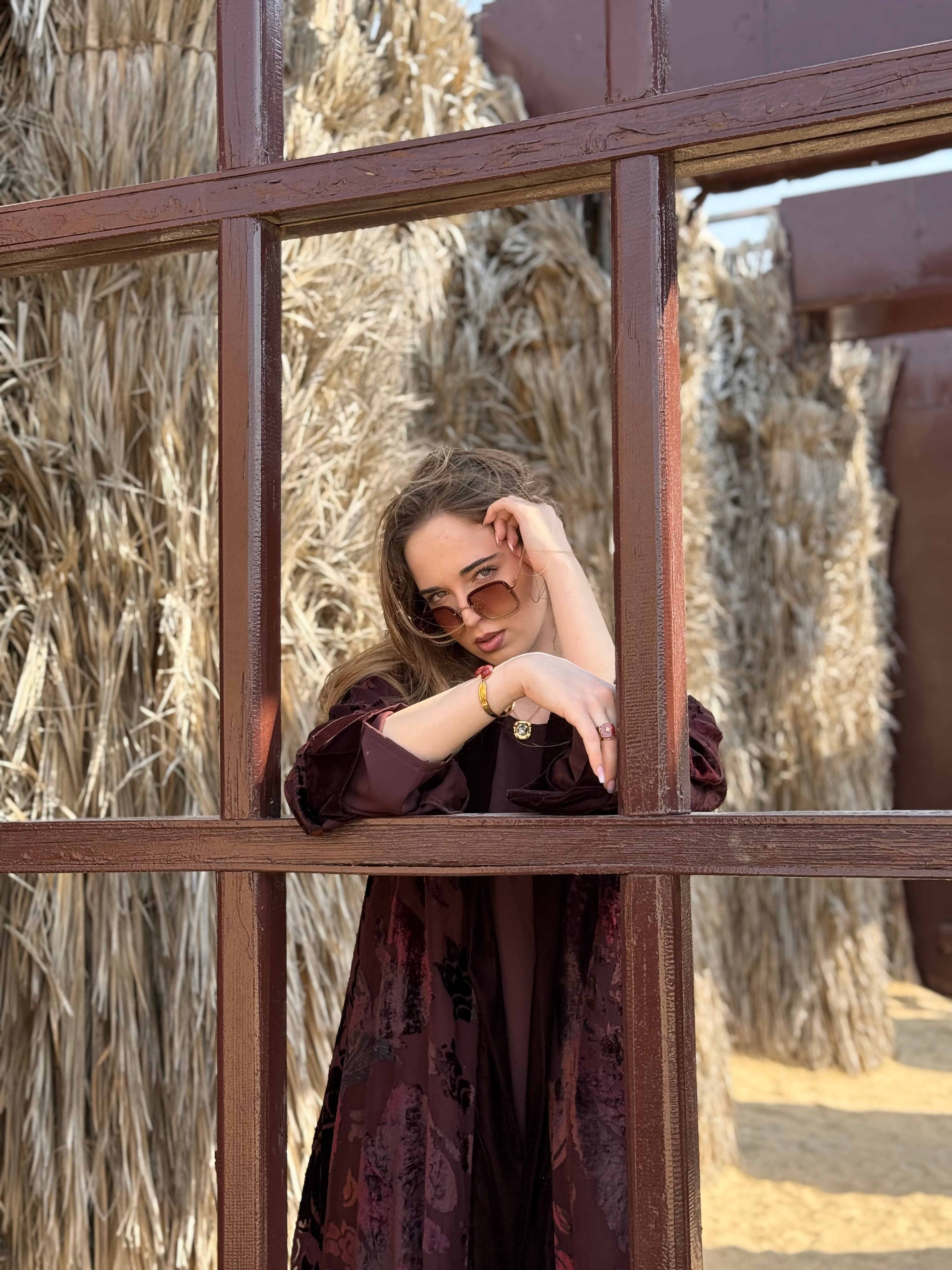 Élysée Burgundy Abaya