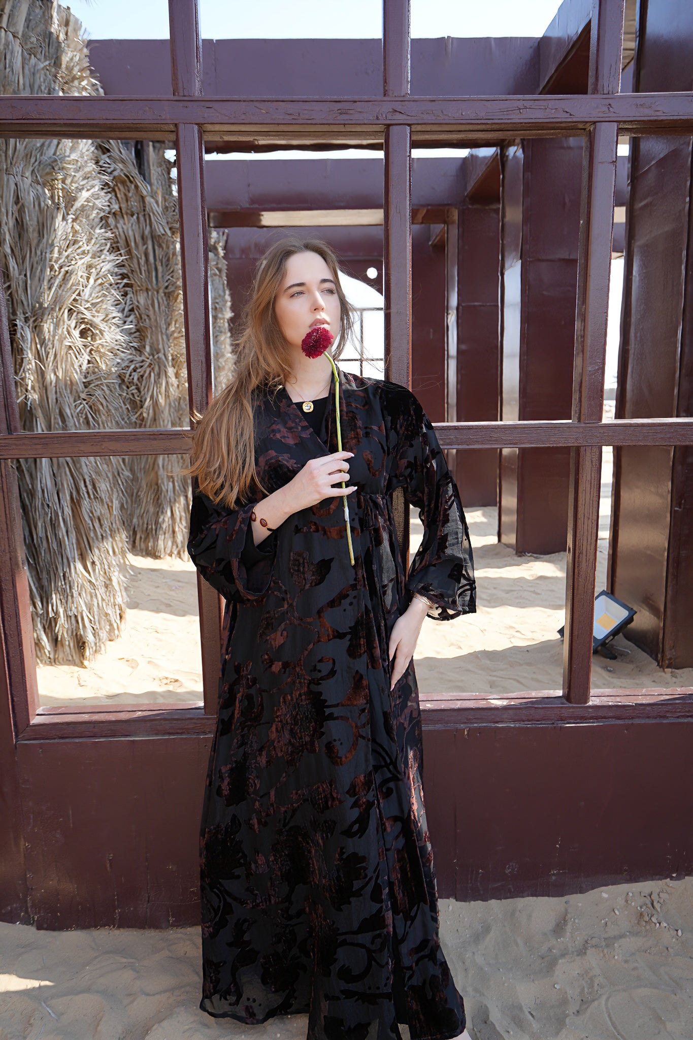 La Vie En Rose Abaya