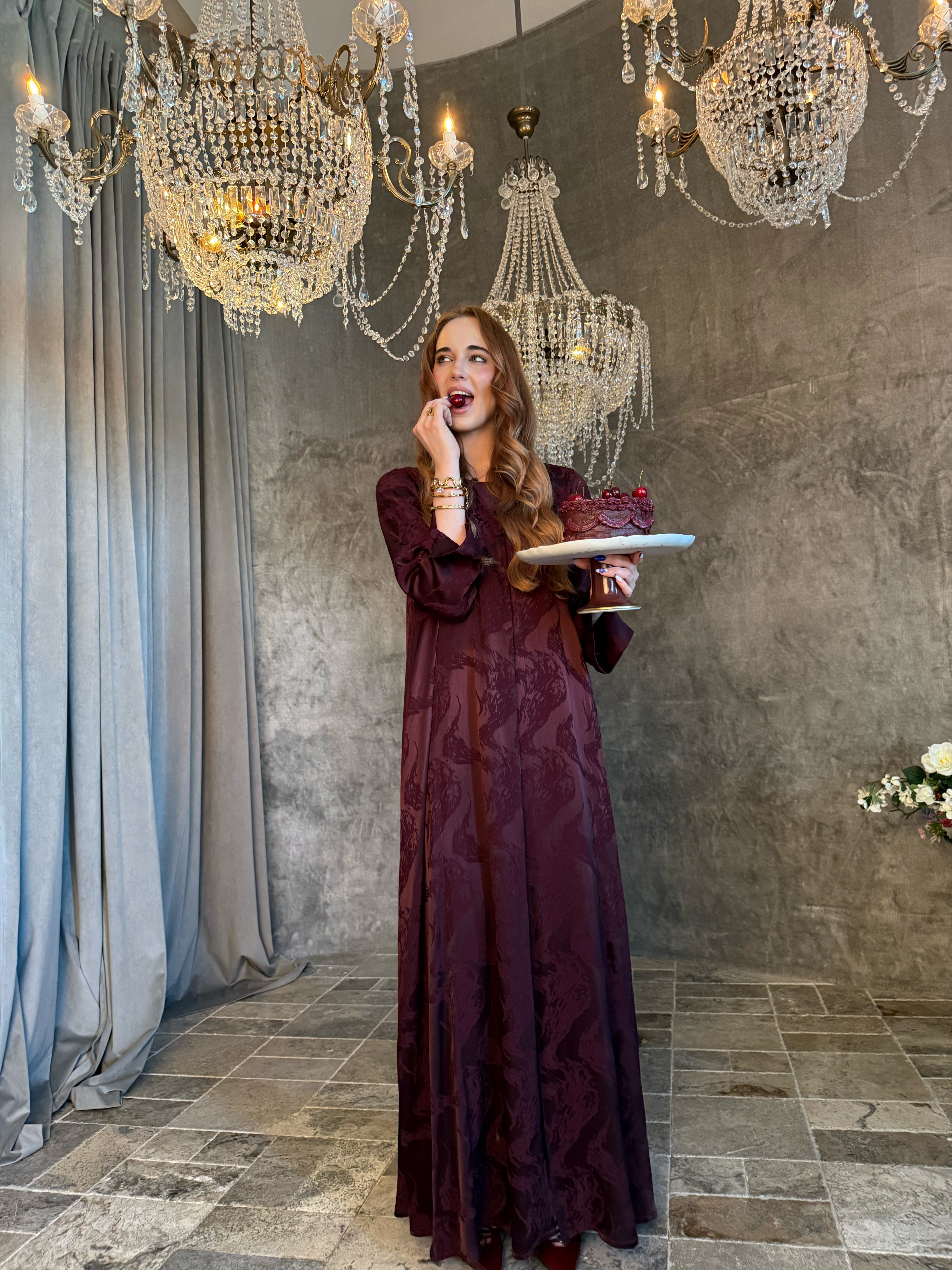 Burgundy Élise Premium Turkish Abaya