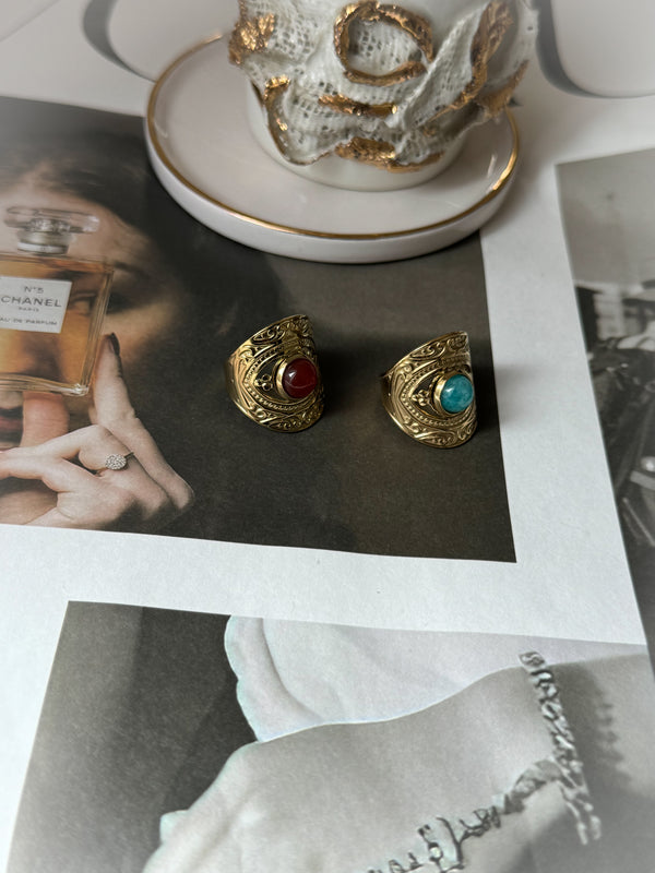 Vintage Natural Stone Deep Crimson Ring