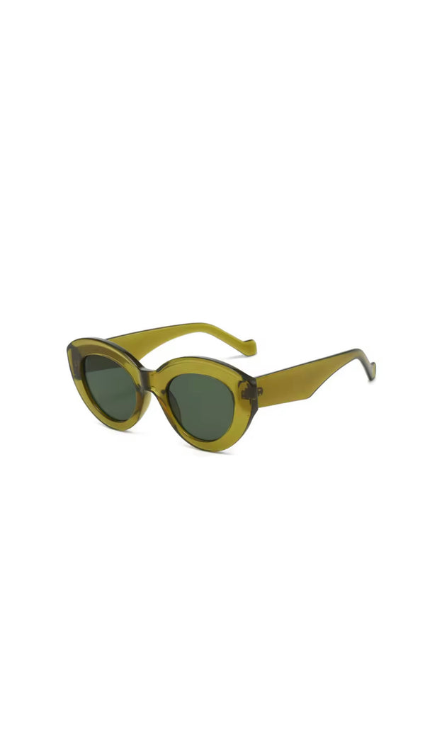 Retro Cat Eye Olive Green Sunglasses– UV400