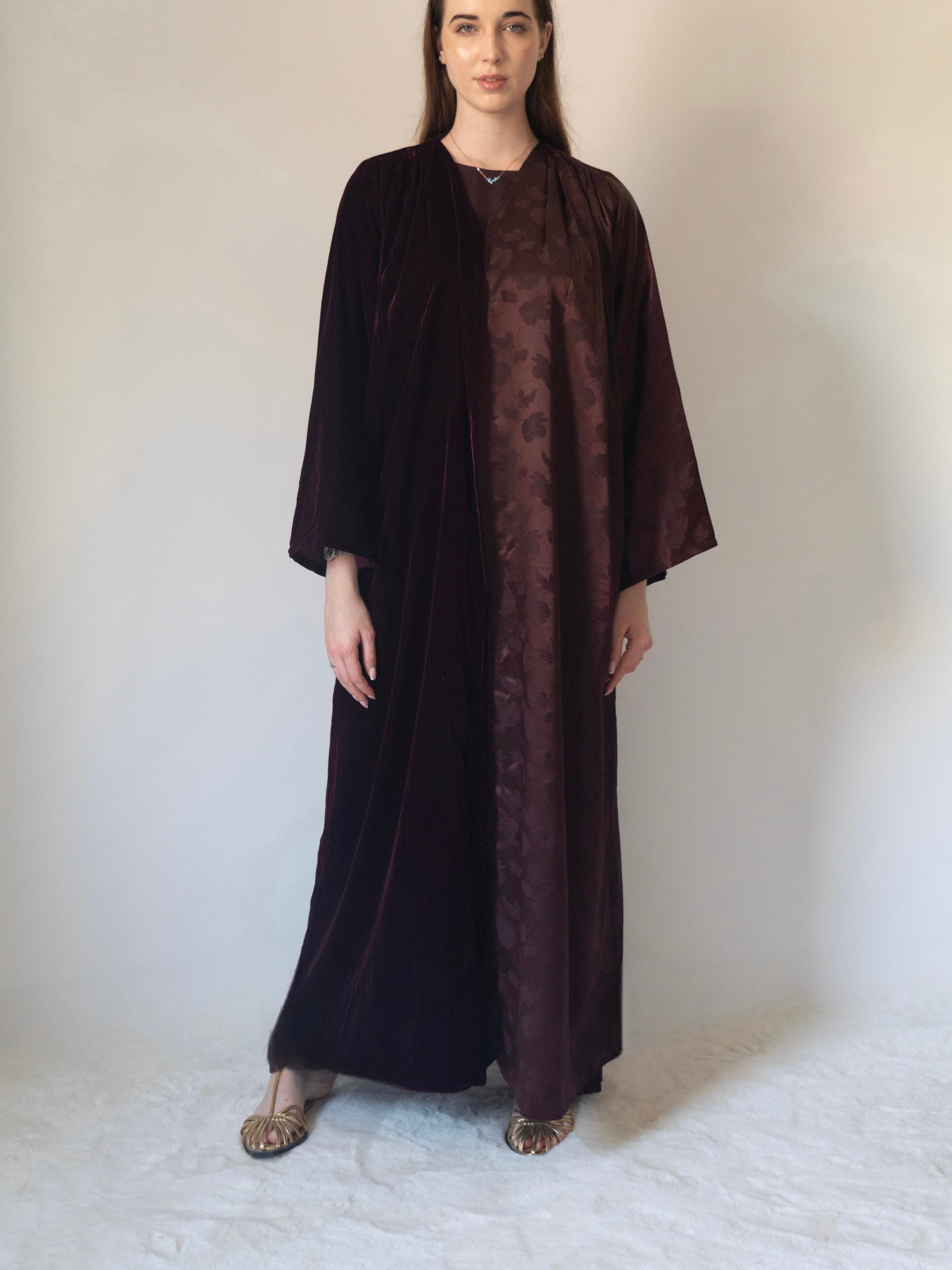 Majestic Velvet and silk crepe Abaya | 3 Pieces Set